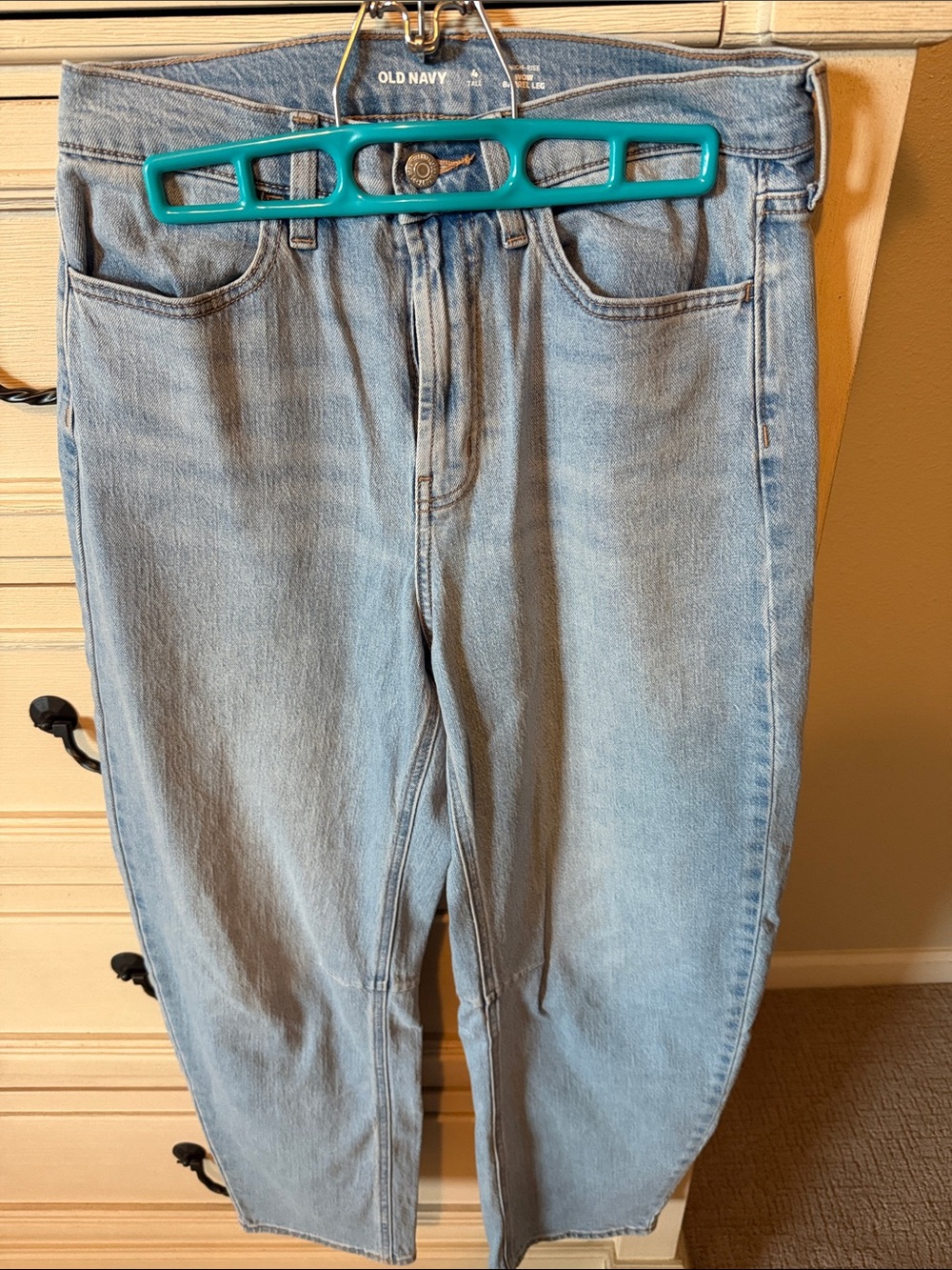 Old Navy Wow Barrel Jeans 4 tall
